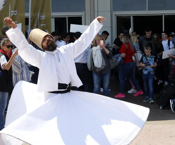 Rekor kırıldı izdiham yaşanıyor! Böyle karşılandılar - Resim: 1