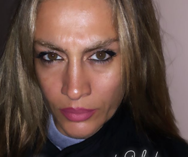 tuğba ekinci'den olay yatak pozu!