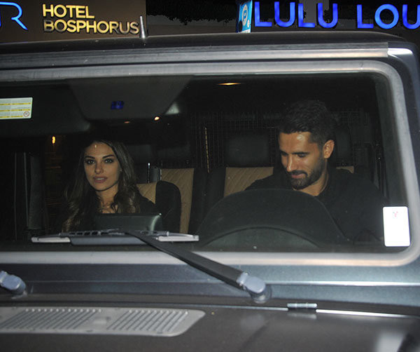 Servet değerindeki hediyeyi elinin tersiyle itti - Resim: 2