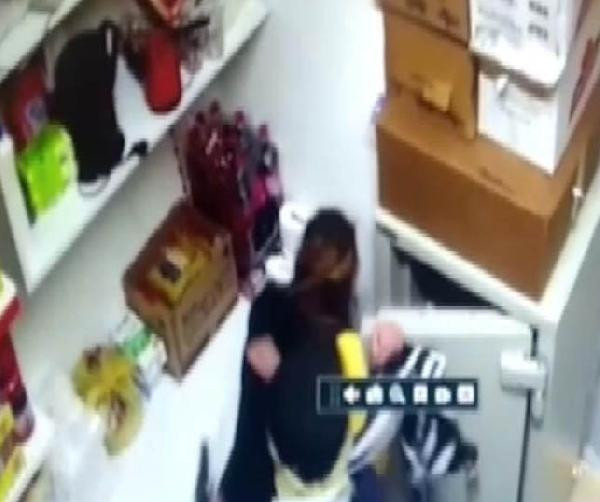 Dayağı abartınca ifşa oldu! Sevgilisiyle anlaşıp kendini soydurdu... - Resim: 4