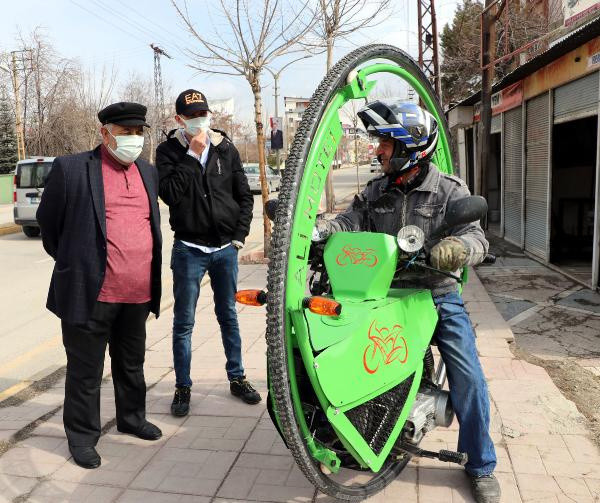 Van'da atık malzemelerden yaptı! Gören şaştı kaldı - Resim: 1