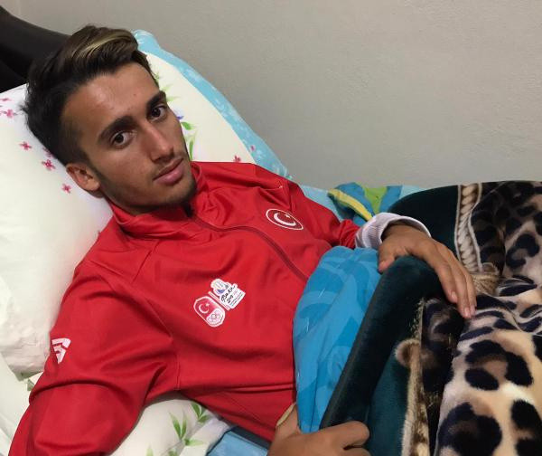 Fenerbahçeli milli atlet İbrahim Karateker'e araba çarptı sürücü kaçtı - Resim: 1