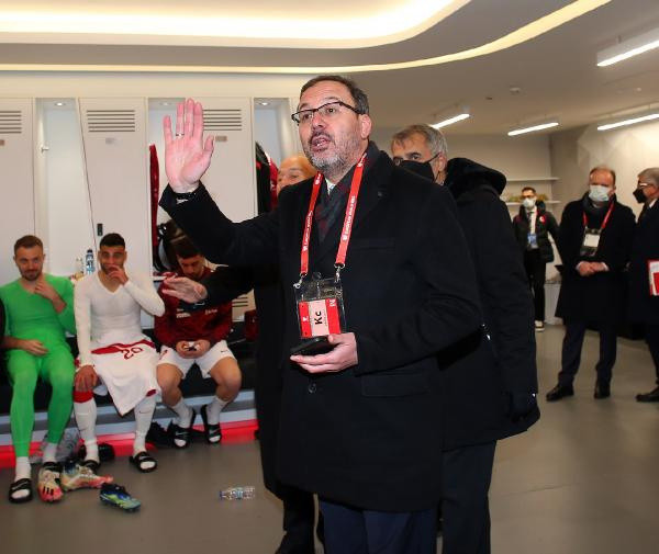 Cumhurbaşkanı Erdoğan'dan Burak Yılmaz'a tebrik: O ne frikikti maşallah - Resim: 0