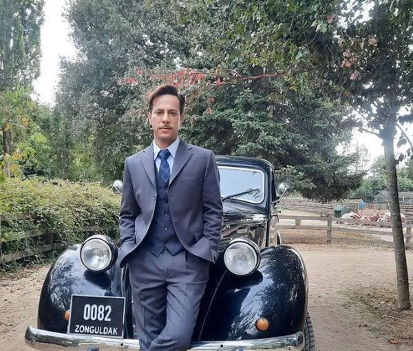 Kaan Taşener ve sevgilisi Seray Dura kimseyi umursamadan sokak ortasında kavga etti! - Resim: 3