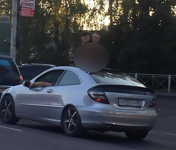 Yolun ortasında aracın tepesinde cinsel ilişkiye girdiler üstüne bir de... - Resim: 3