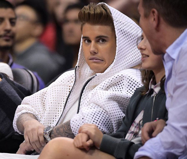 Justin Bieber'dan anneler günü süprizi! - Resim: 1