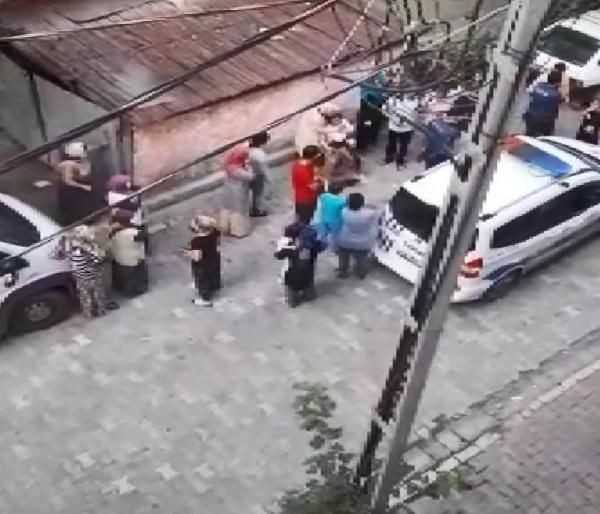 Esenyurt'ta bodruma saklandı! Evden çıkan eski sevgilisini göğsünden bıçakladı - Resim: 1