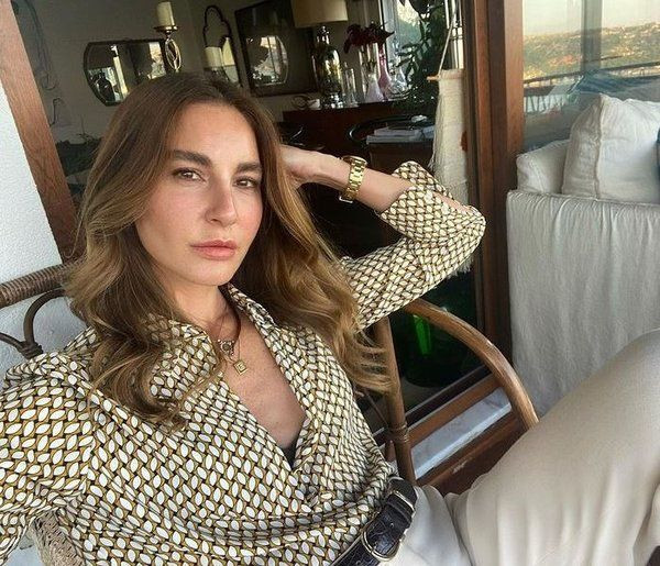 45'lik Ece Sükan bikinili pozlarını paylaştı düzgün fiziğine hayran kalmamak imkansız! - Resim: 3