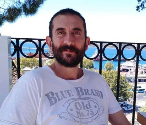 İzzet Altınmeşe'nin ölen oğluyla ilgili acı detaylar çıktı: Cem Yılmaz'dan açıklama - Resim: 4