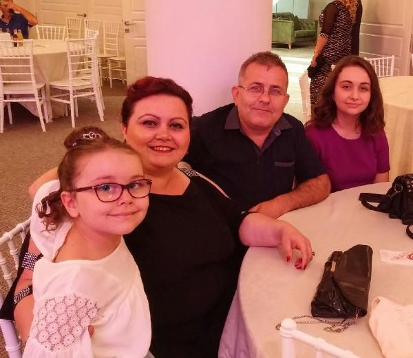 Bursa'da büyük acı! Koronavirüsten ölen Emine hemşire son yolculuğuna uğurlandı - Resim: 3