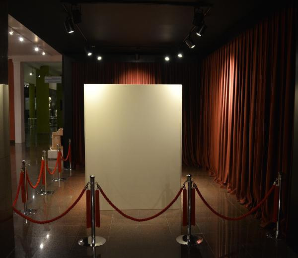 Bu panelin arkasında tarih var ilk fotoğraflar geldi  - Resim: 2