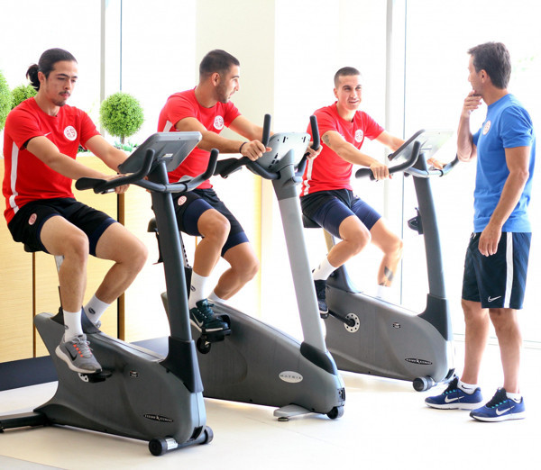 Antalyaspor oyuncuları fitnees salonunda ter döktü - Resim: 0