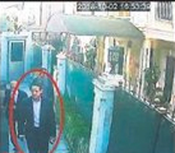 O valizde Cemal Kaşıkçı'nın cesedi mi vardı? 'Prensin Katili'nin şok fotoğrafları... - Resim: 4