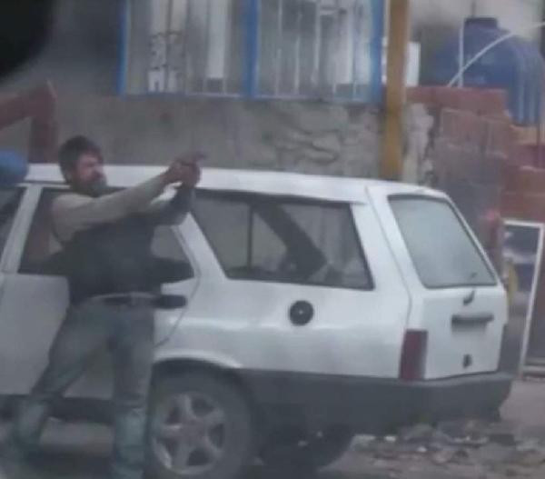 Eylem hazırlığındaki teröristlerin görüntüleri ortaya çıktı - Resim: 1