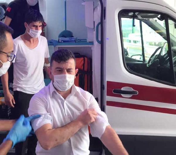 Dezenfektan kutusuna kireç sökücü döktüler! Bu hale geldi - Resim: 0