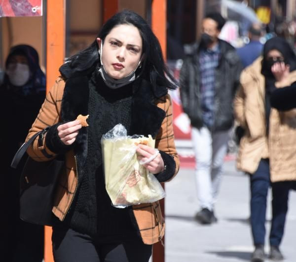 Konya rekora gidiyor kırmızı ilin halkı Covid-19'a karşı kendilerini ölümsüz sanıyor - Resim: 2