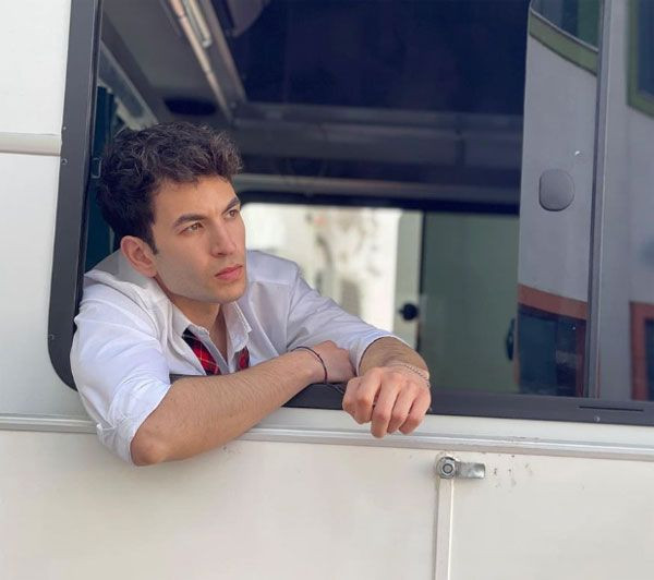 Kardeşlerim dizisinin Tolga'sı asker oldu! Üniformalı fotoğrafına beğeni yağdı - Resim: 4