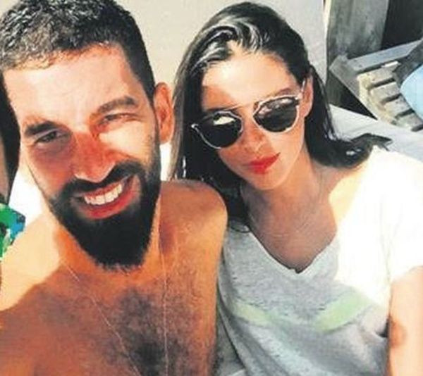 Göbeğiyle dalga konusu olan Arda Turan'dan açıklama - Resim: 3