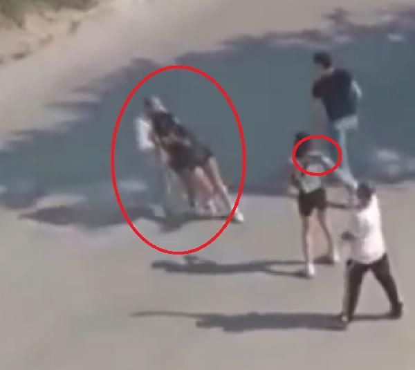 Eski kız arkadaşının boğazına bıçak dayayıp kaçırmak istedi! O anlar kamerada - Resim: 1