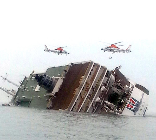 459 kişi taşıyan yolcu gemisi battı - Resim: 1