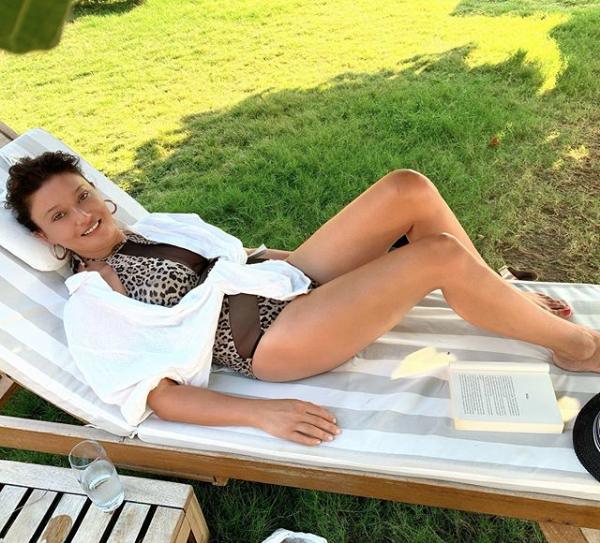 Nurgül Yeşilçay'ı hiç böyle görmediniz! Kilolu hali sosyal medyayı salladı - Resim: 3