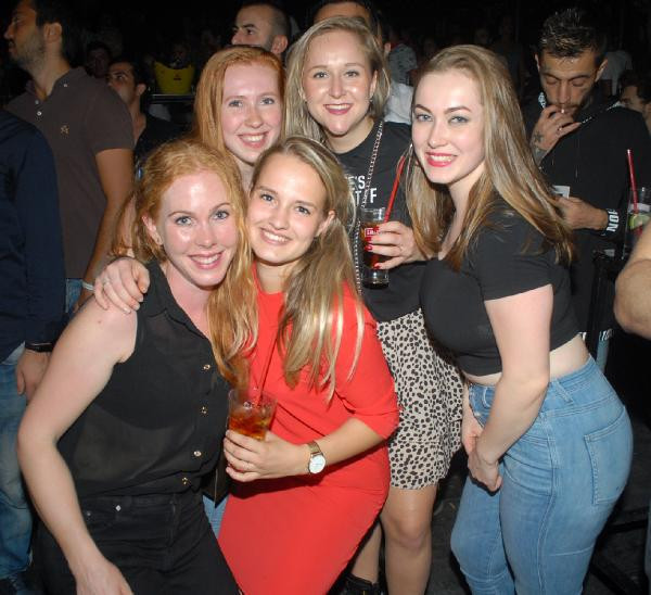 Kapılar kapandı veda ettiler - Resim: 2