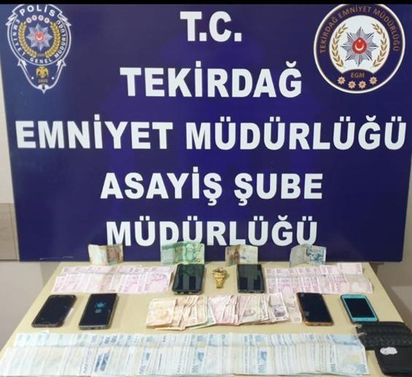 Tekirdağ'da 20 günlük bebeği evde bıraktılar! 2 polisi yaraladılar - Resim: 1