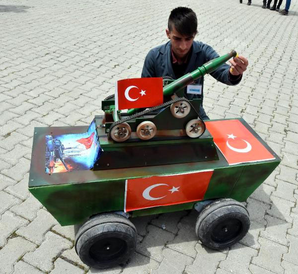 Vanlı lise öğrencisi insansız tank yaptı - Resim: 0