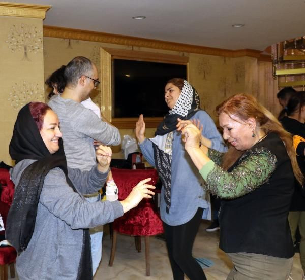 İranlı turistler Van tatilinde fena döktürdü - Resim: 3