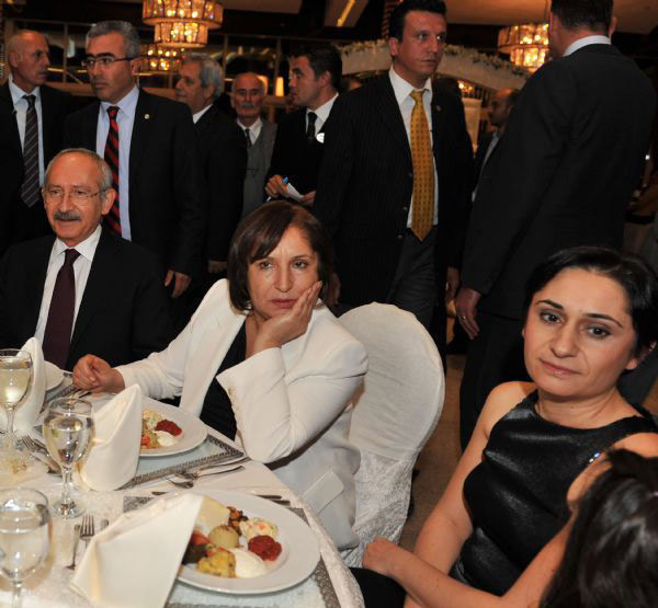 Kılıçdaroğlu dansa eşlik etti - Resim: 3