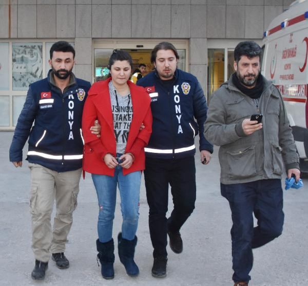 Sokak ortasında dehşet anları: Defalarca bıçakladı! - Resim: 2