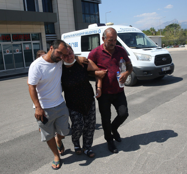 Antalya'da yaklaşınca fark etti dünyası başına yıkıldı! Gözyaşları sel oldu - Resim: 1