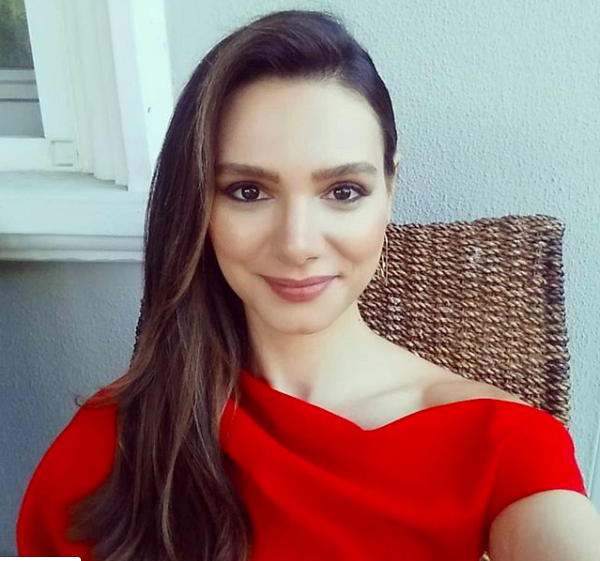 Benim Tatlı Yalanım'daki Hande estetik harikasıymış! Gonca Sarıyıldız'ın eski haline bakın - Resim: 4