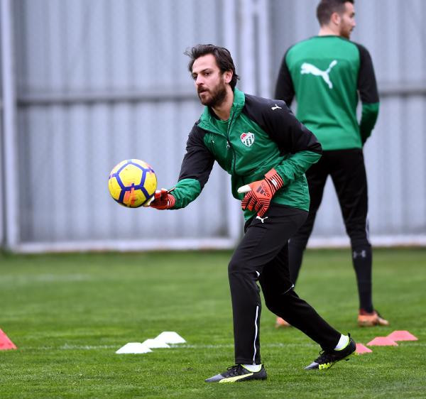 Büyük sürpriz! Çukur'un Vartolu Saadettin'i sahaya indi - Resim: 2