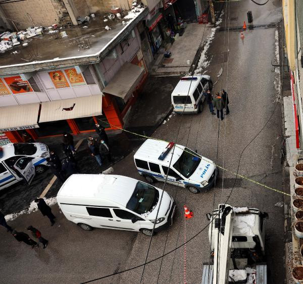 Gaziantep'te 32 yaşındaki adam yürürken feci şekilde can verdi - Resim: 0