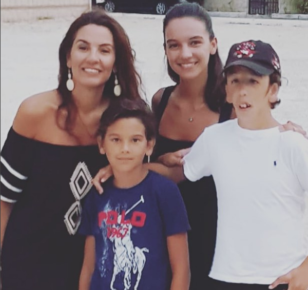 Miss Turkey ikincisi Tara de Vries'e annesinden büyük sürpriz! - Resim: 1