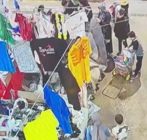 Kocaeli'de halı ile kızı kamufle etti, 18 bin TL bulunan çantayı çalıp kayıplara karıştırlar - Resim: 1