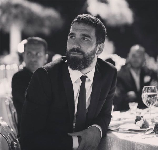 Arda Turan denizin altında takipçilerine şov yaptı! Tatildeki o anlara beğeni yağdı - Resim: 4