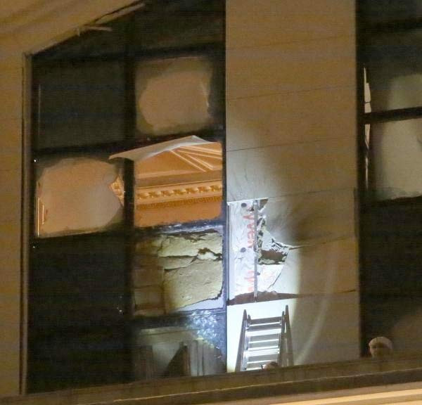 AK Parti'ye roketli saldırı - Resim: 4