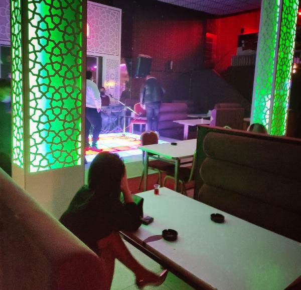 Çok yüksek riskli Konya'da pavyon baskını! Konyalı pavyondan vazgeçemiyor - Resim: 1