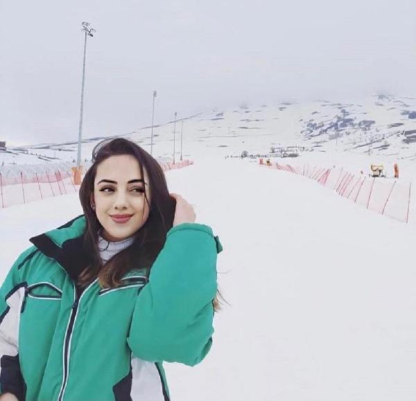 20 yaşındaki Burcu koronavirüse yenik düştü - Resim: 0