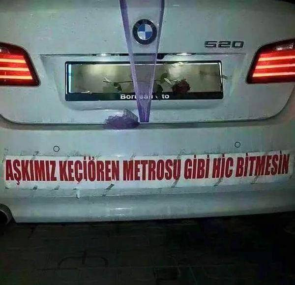 Gelin evlenmeye gidiyordu yazıyı gördükten sonra... - Resim: 4