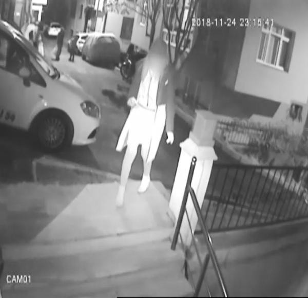 4 dil bilen üniversite mezunu kızın akıl almaz soygunu - Resim: 3