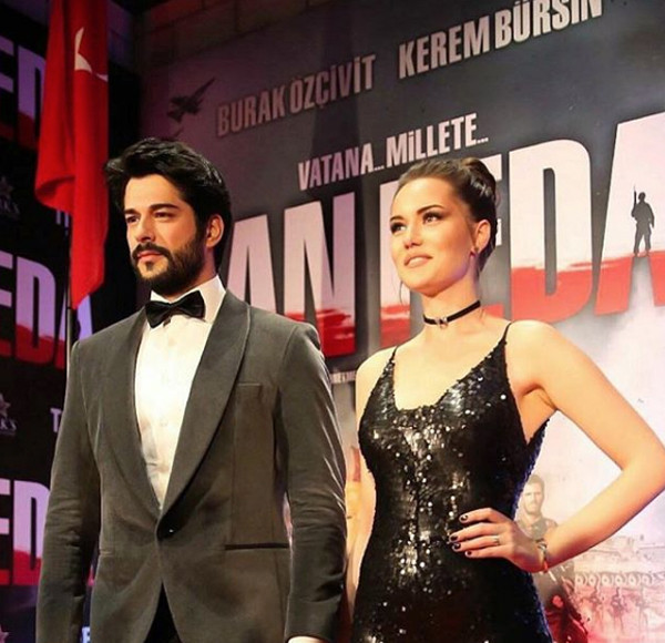 Burak Özçivit'in ayakkabıları geceye damga vurdu - Resim: 4