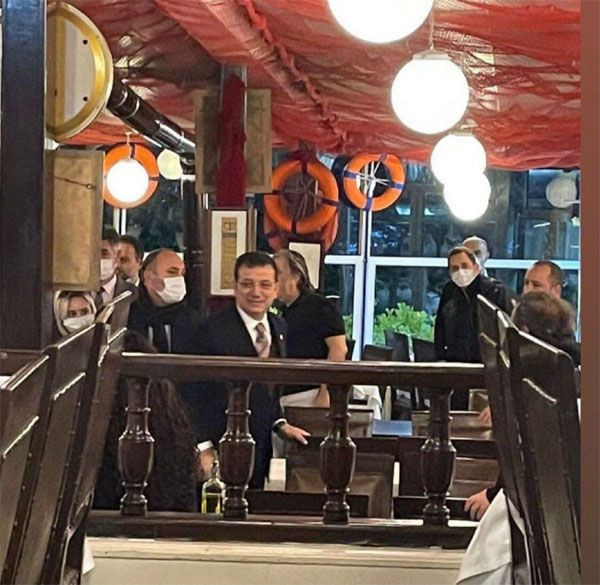 Ünlü isimler Ekrem İmamoğlu tweetlerini siliyor - Resim: 2