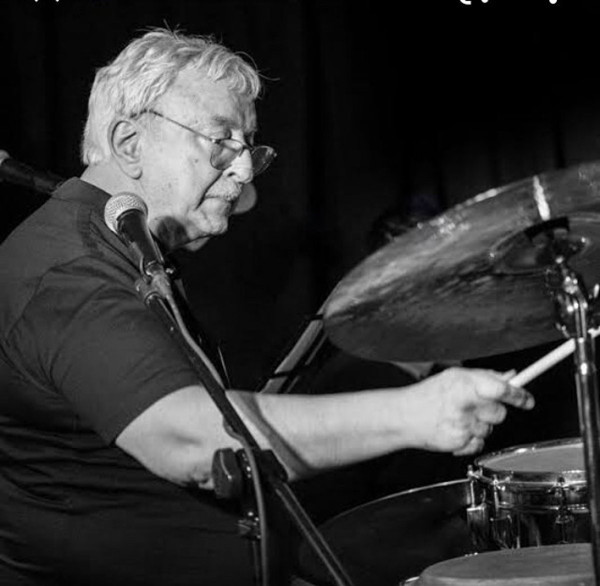 Usta sanatçı Durul Gence hayatını kaybetti! Efsane ismin ölüm sebebi... - Resim: 0