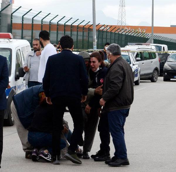 Kaza yerine göreve giden kadın polis ölenleri görünce adeta yıkıldı - Resim: 1