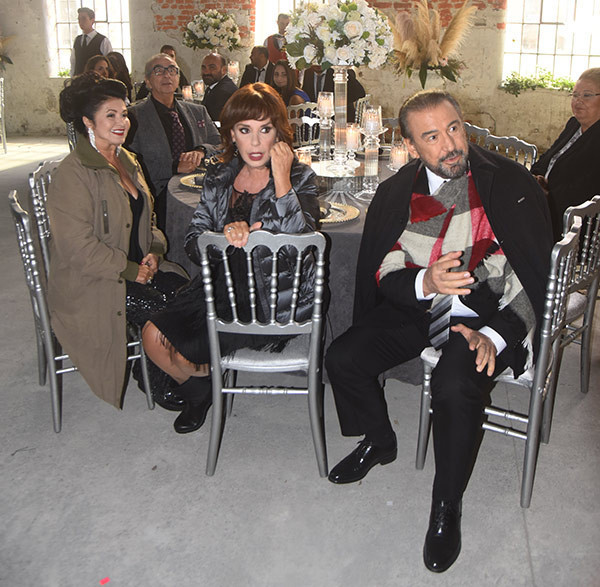 Cihan Ünal'dan Şahan Gökbakar'a ağır gönderme: Soytarılık şaklabanlık... - Resim: 3