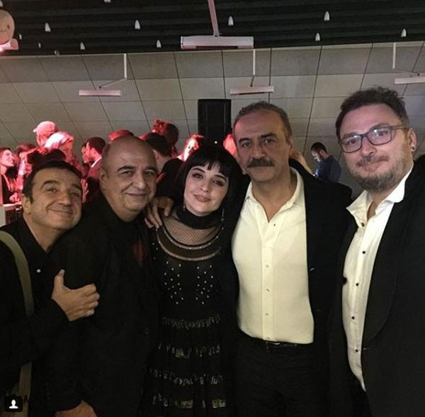 Gonca Vuslateri yeni imajıyla yıktı geçti Hedefim Sensin'in galasına damga vurdu - Resim: 2