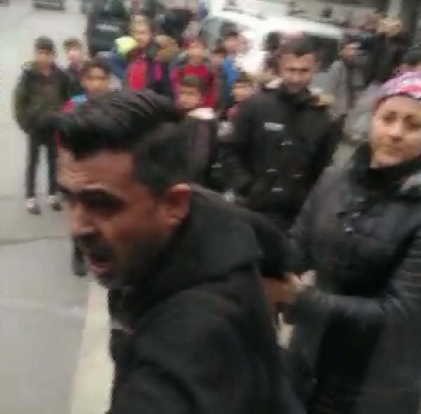 Şehir eşkıyaları ortalığı birbirine kattı! Sebebi ise pes dedirtti - Resim: 2